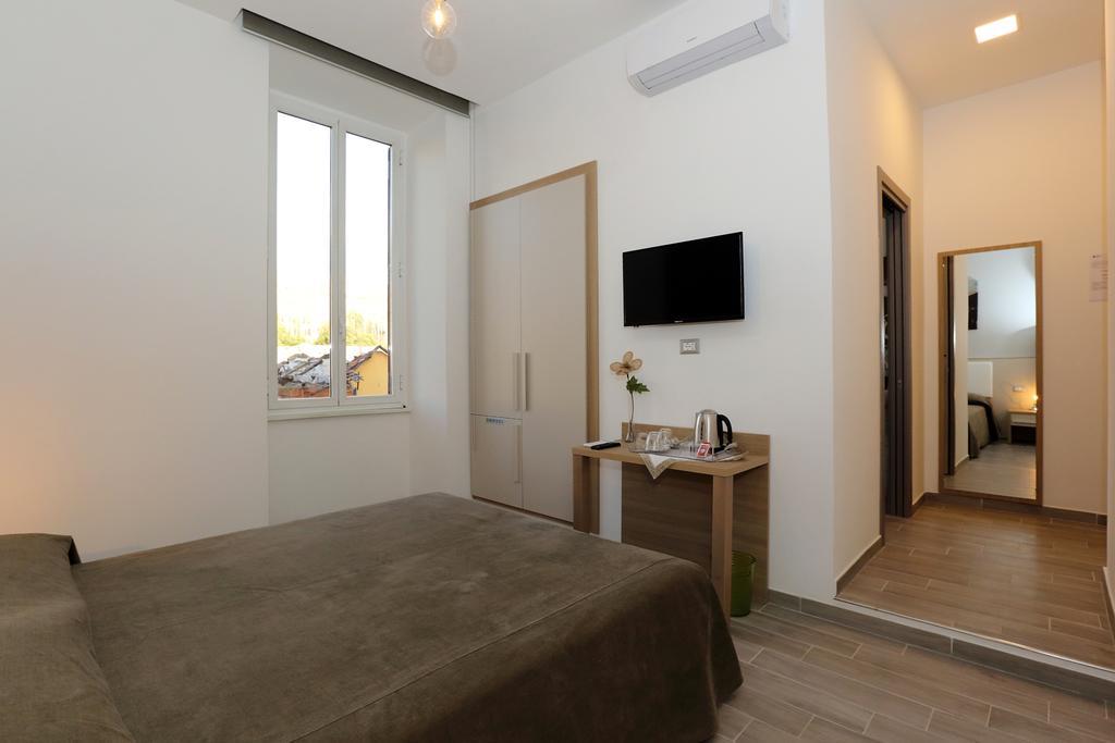 Hotel Casa Martinez Roma Zewnętrze zdjęcie