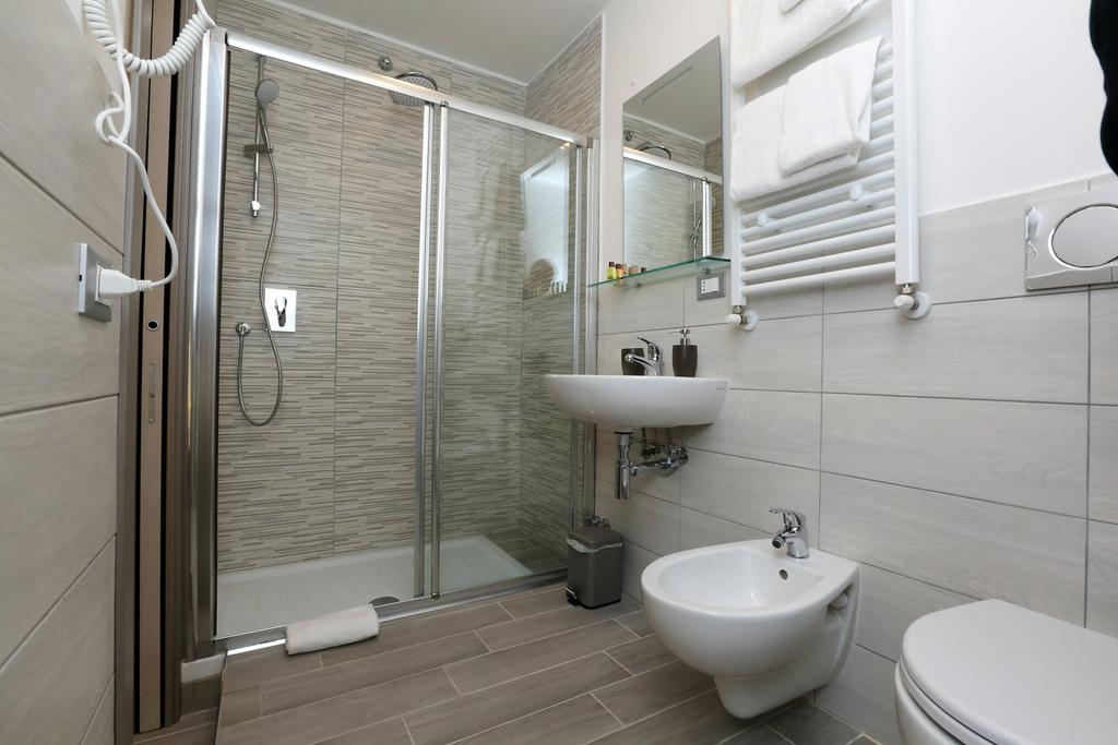 Hotel Casa Martinez Roma Zewnętrze zdjęcie