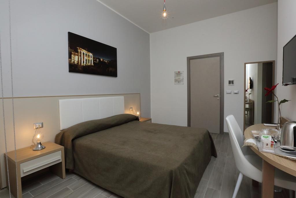 Hotel Casa Martinez Roma Zewnętrze zdjęcie