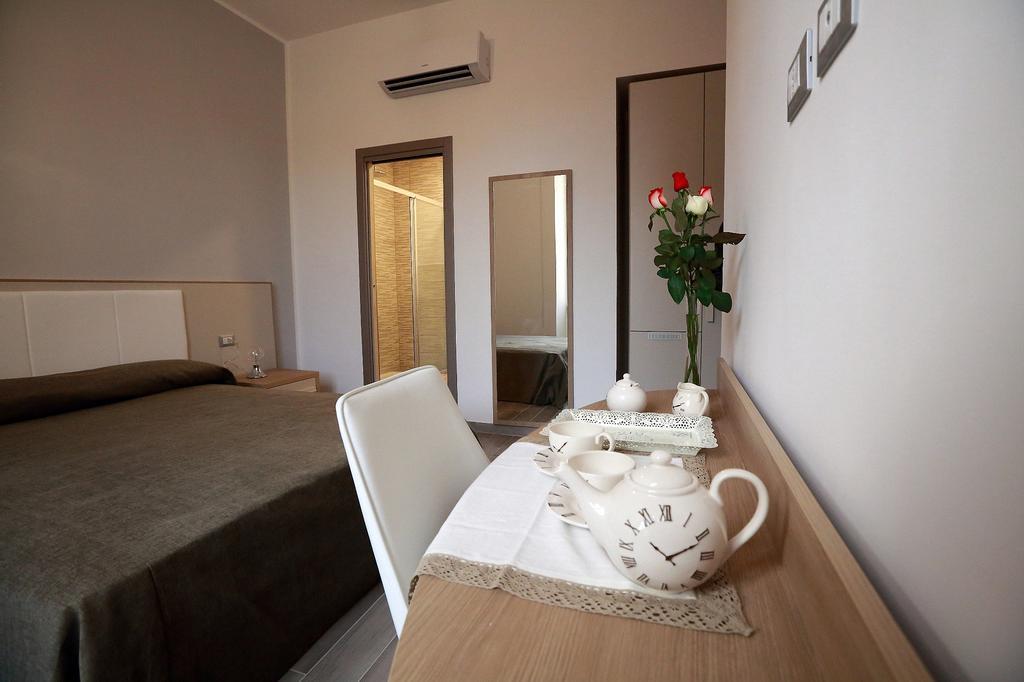 Hotel Casa Martinez Roma Zewnętrze zdjęcie