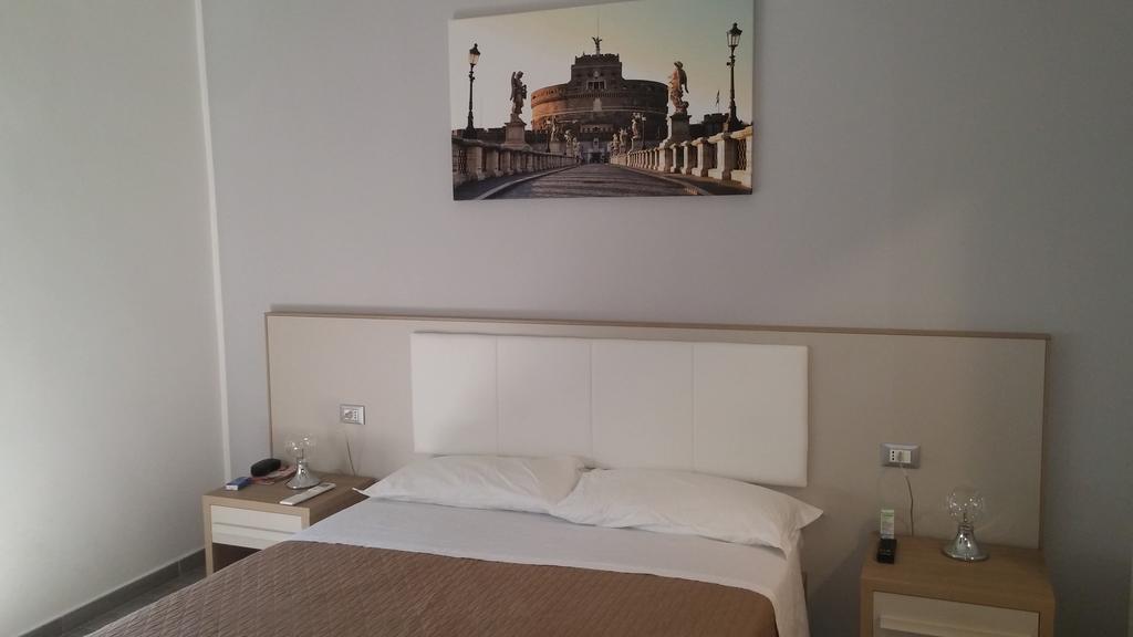 Hotel Casa Martinez Roma Zewnętrze zdjęcie